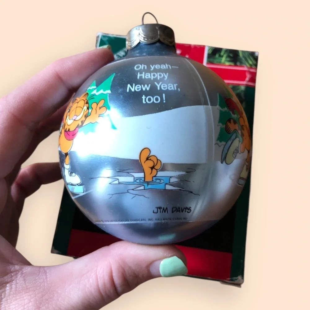 Hallmark Keepsake Vintage 1990 Garfield Christmas Ornament Glass Ball NEW in Box